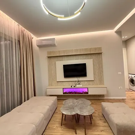 Luxury At Delijorgji Complex 10 * Tiran