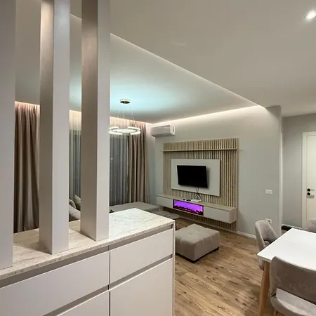 Luxury At Delijorgji Complex 10 *